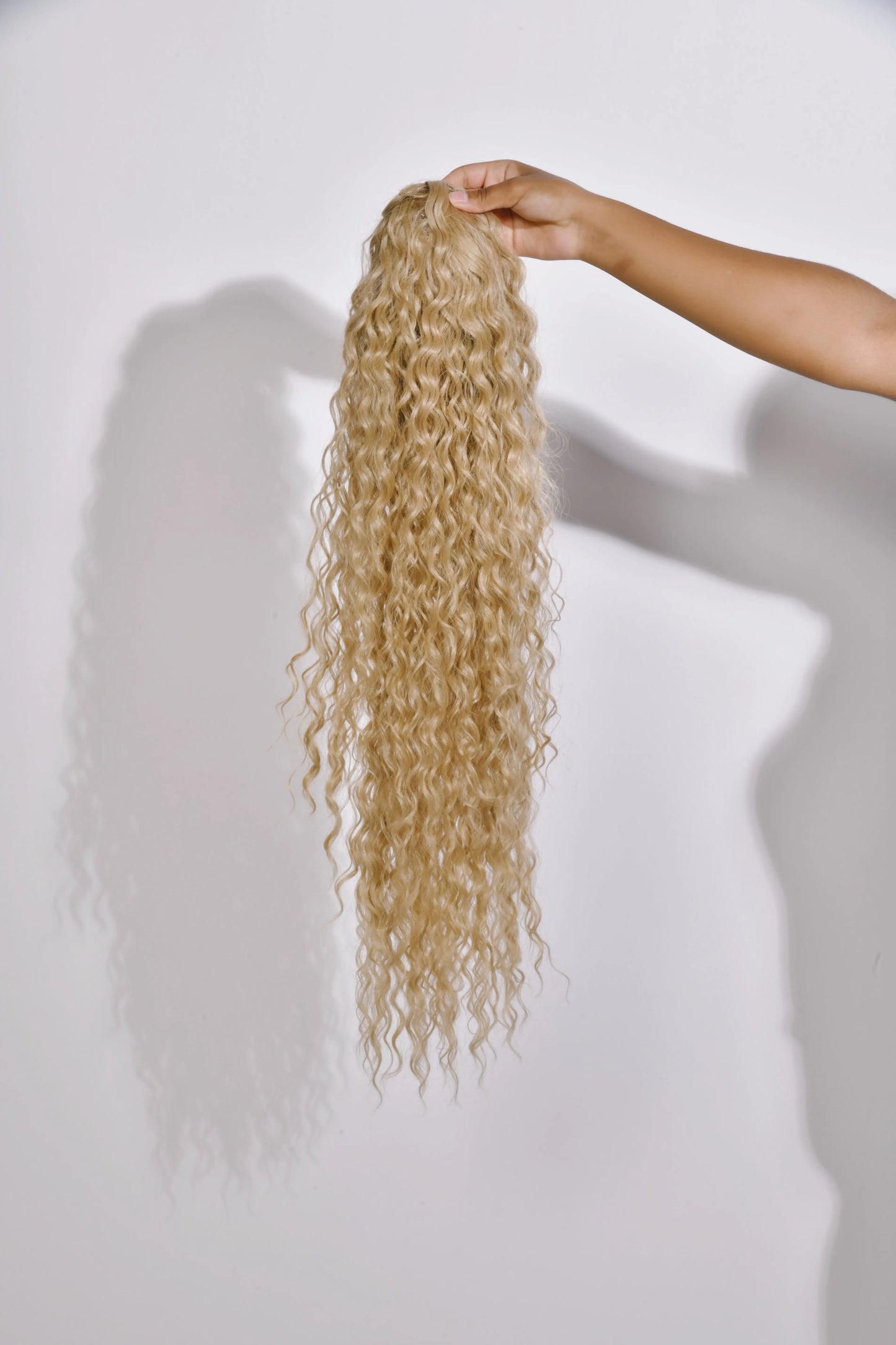 Postiche 28 pouces cordon de serrage – Le Water Wave | Eden Hair Eden hair